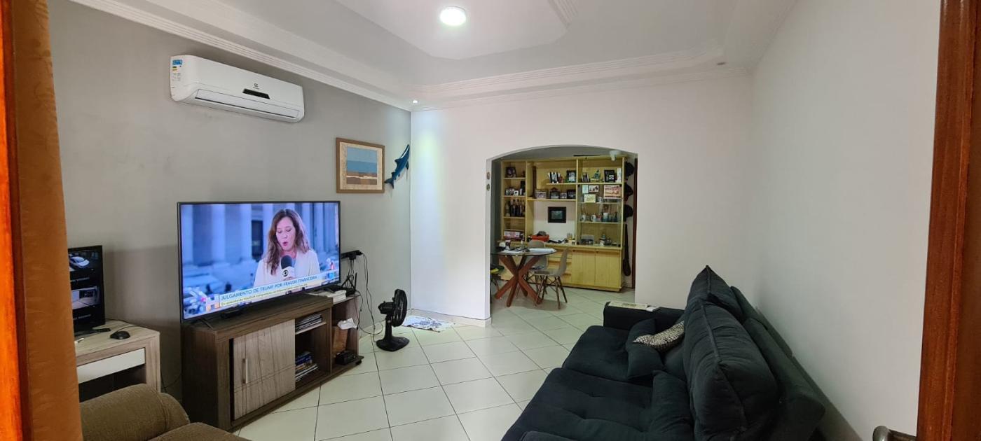 Casa à venda com 4 quartos, 229m² - Foto 3