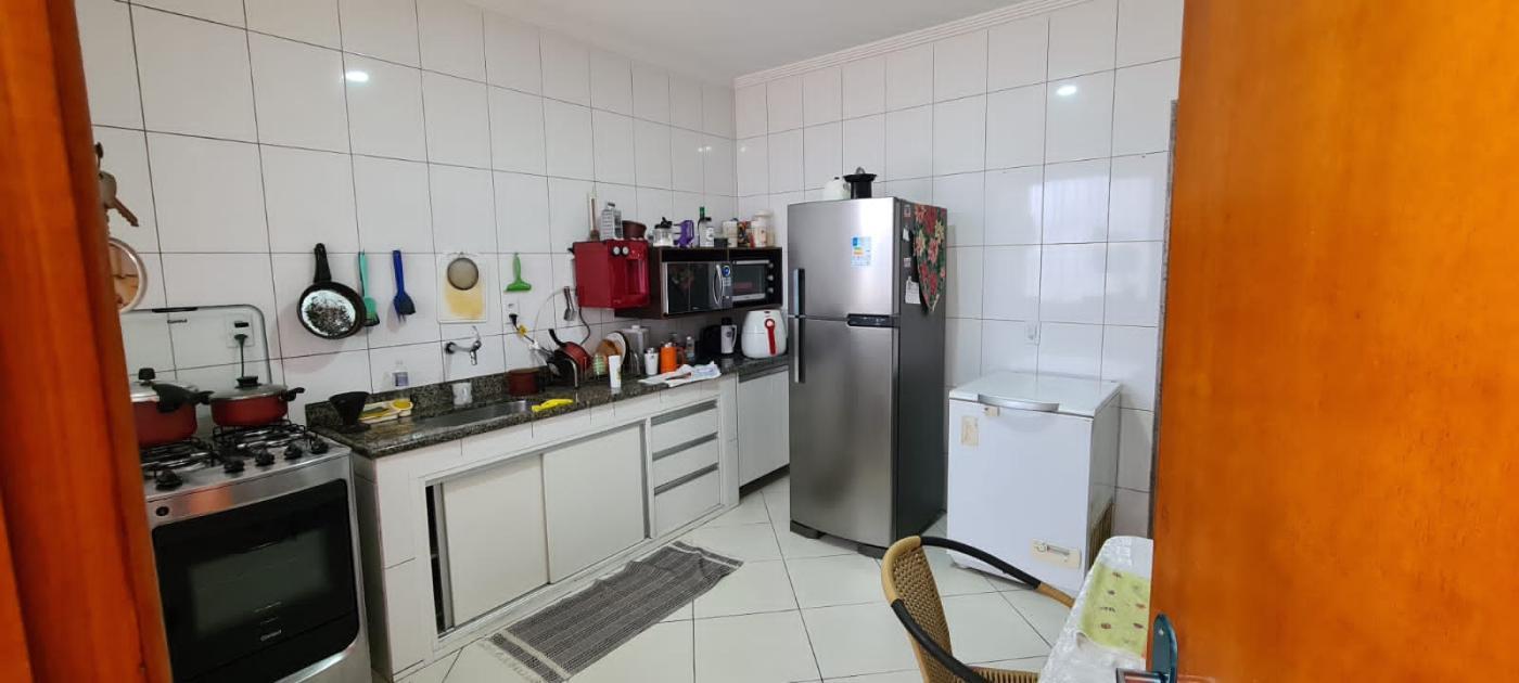 Casa à venda com 4 quartos, 229m² - Foto 22